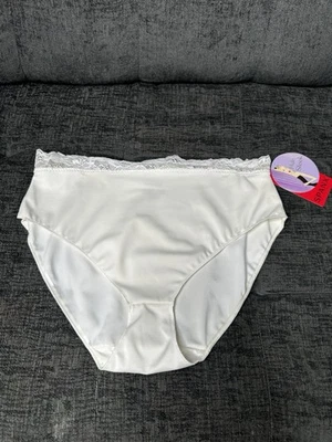 Spanx Hide And Sleek Womens Panty Size L White Lace Trim Shaping Brand New - Image 1 of 4