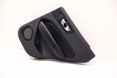 VOLVO XC60 II PANEL DE PUERTA TRASERA DERECHA 31446177, 30747756 - Imagen 1 de 4