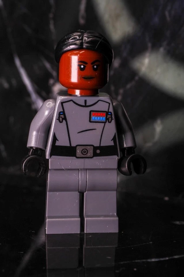 Minifigura Lego - Vice Admiral Sloane 75347 Star Wars Episódio 4/5/6 Star Wars - Imagem 1 de 1