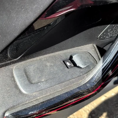PEUGEOT 208 GT LINE MK1 2015-2019 ELECTRIC WINDOW SWITCH FRONT LEFT 98242560ZD - Image 1 of 4