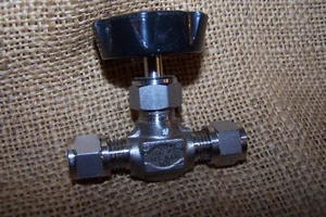 Gyrolok Hoke 5000 PSI 3712G4Y Bolted Forged Body Needle Valve 1/4" O.D. Valve - Picture 1 of 2