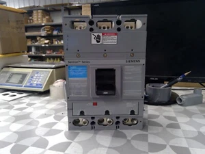 INTERRUPTOR SERIE SIEMENS SENTRON - JXD23B300 - 300 AMPERIOS -240V *ENVÍO GRATUITO* - Imagen 1 de 3