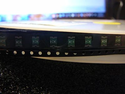 Fusible reajustable Polyswitch Raychem MiniSMDC014-2 .14A 60V **NUEVO** Cantidad 10 Foto 1 de 2