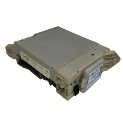 Lexus IS250 2012 ✦ caja relé de fusibles debajo del tablero izquierdo 82672-53060 OEM U26 Foto 1 de 4