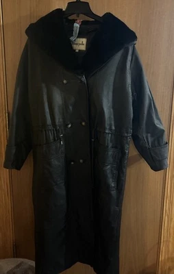 Donna Pelle двойной грудью черный кожаный плащ с капюшоном размер средний - Изображение 1 из 4