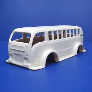 Jimmy Flintstone #NB331 1/25 Scale 1950's White Bus - Picture 1 of 5