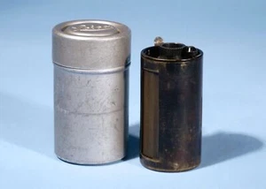 Cartucho de carrete para cámara fotográfica Leica E Leitz Canister Z recargable de latón de 35 mm * - Imagen 1 de 3