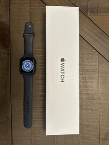 Apple Watch SE 2nd Gen 44m Aluminum Midnight Case + Midnight Sport Band  - Picture 1 of 2