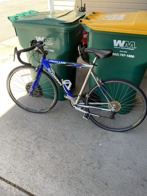 bicicleta Schwinn Prelude 12 velocidades Foto 1 de 4