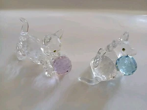 Swarovski Pair Kittens With Blue #631857 And Pink #631856 Balls - Picture 1 of 7