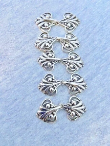 5er Set Paar neue unbenutzte glänzende SILBER Metall PULLOVER Jacke Cape SCHLÖSSER VERSCHLÜSSE - Bild 1 von 9