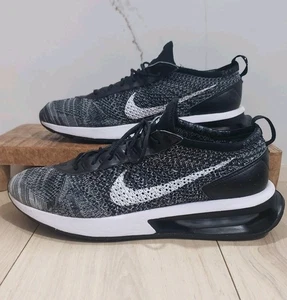 Nike Sneakers Flyknit Racer Mens 10.5 Black White Running Shoes - Picture 1 of 8