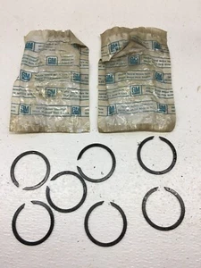 GM NOS 1968-91 Chevrolet Truck Clutch Gear Bearing Retaining Rings (7) 3901152 - Picture 1 of 4