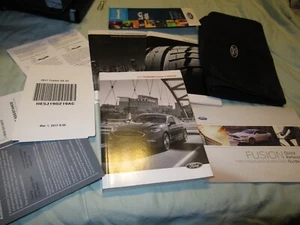 2017 FORD FUSION OWNERS MANUAL SET W/ CASE TITANIUM PLATINUM SE S - Imagen 1 de 1