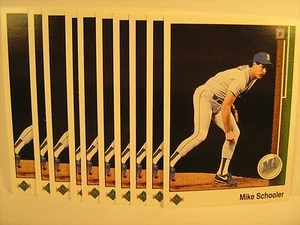 (10 card Pack) 1989 Upper Deck #28 MIKE SCHOOLER Mariners [Y117] - Picture 1 of 2