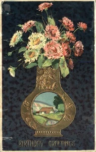 Jarrón dorado de felicitaciones de cumpleaños con flores postal de 1910 - Imagen 1 de 2