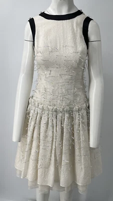 Vestido Prabal Gurung Blanco Jacquard Plateado Flecos Apliques Ajuste + Acampanado Talla 2 Foto 1 de 4