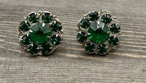 Emerald Green Tone Vintage Screw Back Earrings - Picture 1 of 2