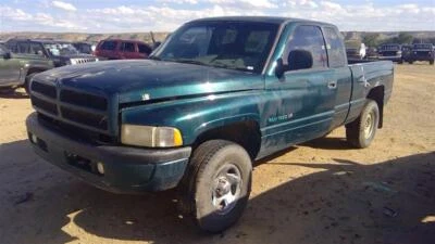 Conjunto de luz de estacionamiento/señal de giro usado se adapta a: Dodge 1500 1998 pickup lámpara de estacionamiento Foto 1 de 4