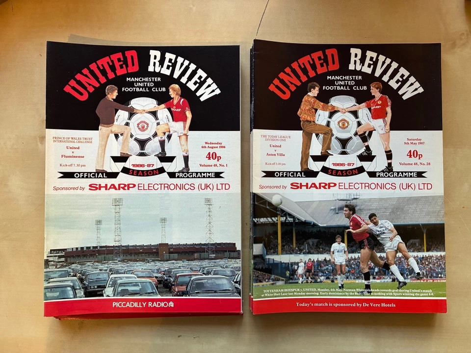 Manchester United 1986/87  Set Of 21 United Review Home Programmes - Image 1 of 1