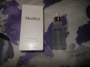 MEDIK8 HYDR8 B5 FLÜSSIGES REHYDRATIONSSERUM 1 OZ VOLLE GRÖSSE HYOLURONSÄURE NEU IM KARTON - Bild 1 von 5