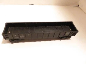 LIONEL POST-WAR TRAINS 6462 NYC GONDOLA- SCREWS HOLDING SHELL- 027- S31NN - Picture 1 of 4