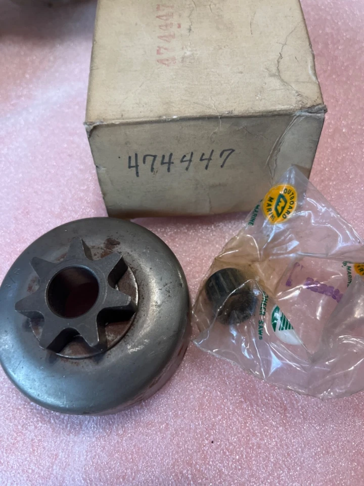 NOS new oem pioneer chainsaw sprocket & bearing 474447 vintage chainsaw  c32 - Image 1 of 1