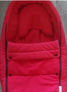 BUGABOO RED COSY TOE WITH BABY HEAD REST GOOD CONDITION.IDEAL TO KEEP BABY WARM. - Picture 1 of 6