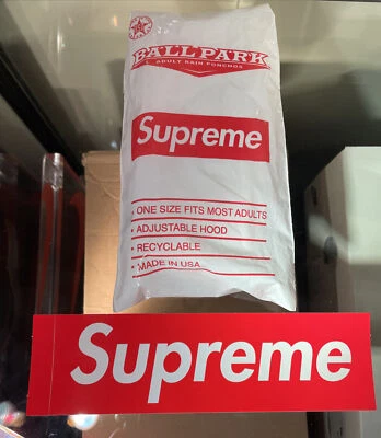 Poncho Supreme Ball Park Nuevo Foto 1 de 3