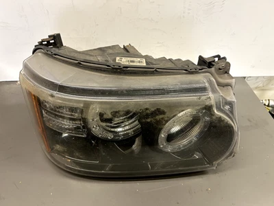2011 LAND ROVER RANGE ROVER FRONT RIGHT DRIVER SIDE HEADLIGHT AH32-13W029-GD - Image 1 of 4