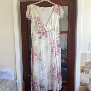 PHASE EIGHT Cream Floral Silk Occasion Dress Size 12 - Picture 1 of 11