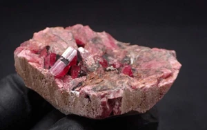 9674 Rhodonite ca 6x5x4 cm Lafaiete Brazil - Bild 1 von 4