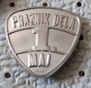1 May International Workers' Day Slovenia ex Yugoslavia Communist pin - Picture 1 of 1