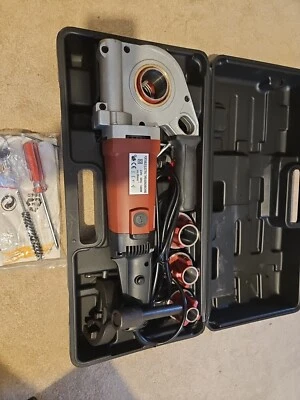 Handheld Pipe Threading Machine - Image 1 of 4