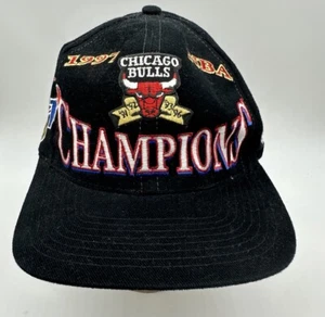 Chicago Bulls 1997 Finales NBA Campeones Logo Atlético Snapback Gorra Gorra De Colección - Imagen 1 de 11
