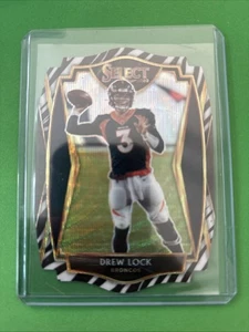 2020 Panini Select - Premier Level Zebra Die-Cut #126 Drew Lock SSP Broncos - Foto 1 di 2