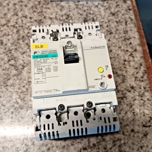 FUJI ELECTRIC EW32EAG 3P030 EARTH LEAKAGE CIRCUIT BREAKER 30A 220V FREE SHP - Picture 1 of 6