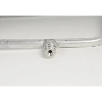 Tubo de aire acondicionado delantero 15-33179 AC Delco para Chevy Suburban Yukon Chevrolet 2500 GMC XL Foto 1 de 4