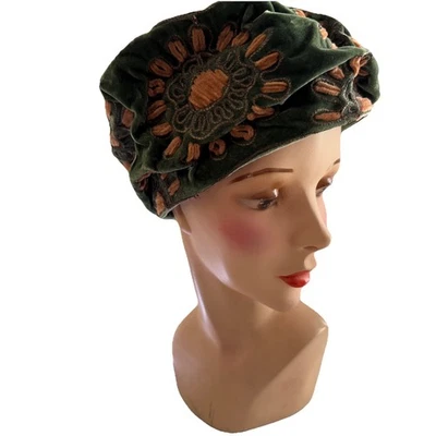 Vintage Antique Hat Cloche 1920s - Image 1 of 4