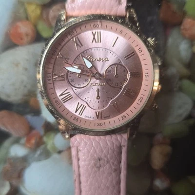 Reloj de cuarzo para mujer Geneva platino oro rosa tono imitación cuero rosa Foto 1 de 4