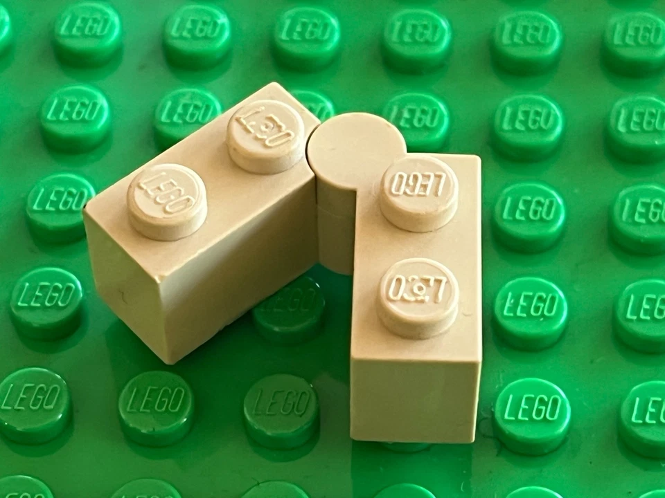 LEGO Star Wars Tan Hinge Brick 3830 3831 / set 7260 4502 5378 4704 10029 - Image 1 of 1