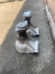 JAGUAR XKE SERIES I& II REAR HUB ASSEMBLY WITH KNOCK OFF - Foto 1 di 3