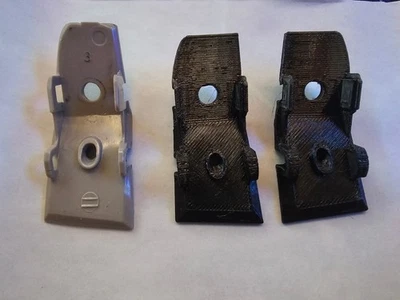 Clips de plástico mejorados para manija de puerta Lincoln TownCar (03-11) impresos en PETG 3D Foto 1 de 4