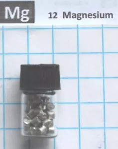 Magnesio Metallo in Bottiglia 99,995% 1 grammo Elemento Metallo 12 - Foto 1 di 1