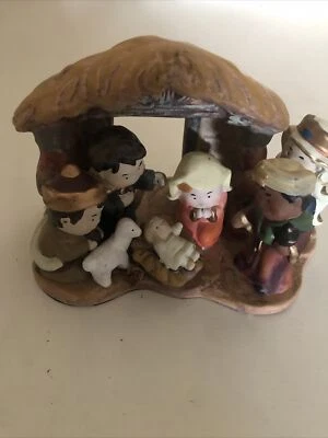 Belén de Navidad Conjunto Cuadrado de Estatuillas de Porcelana San Nicolás  Foto 1 de 4