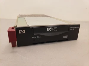 Lecteur de bande HP HP StorageWorks DAT 40 40 Go SCSI LVD/SE C7497C DW005-60005 - Photo 1/3