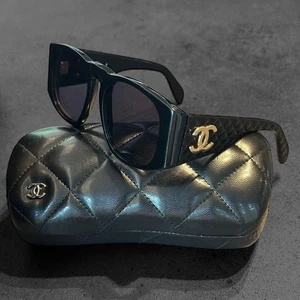 Gafas de sol con colchón Chanel Coco Mark - Imagen 1 de 11
