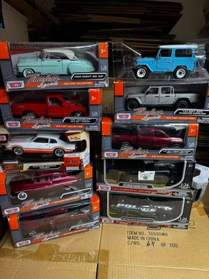 15 Damaged diecast cars 1/24 scale Motormax/Maisto/JADA/BBurago/Welly - LOT SALE - Image 1 of 3