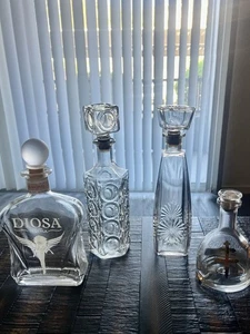 Konvolut 4 Schnapsflaschen & Dekanter - Diosa Tequila, D’USSÉ, Vintage geschliffenes Glas - Bild 1 von 9