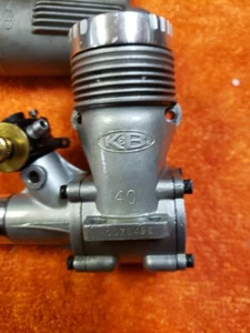 K&B Engine - K&B 40 w/perry carb and muffler - Nice - Picture 1 of 15